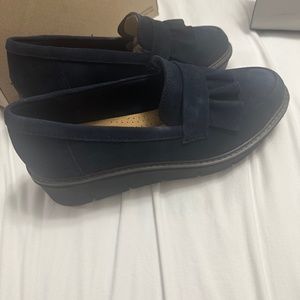 Clarks navy blue shoes